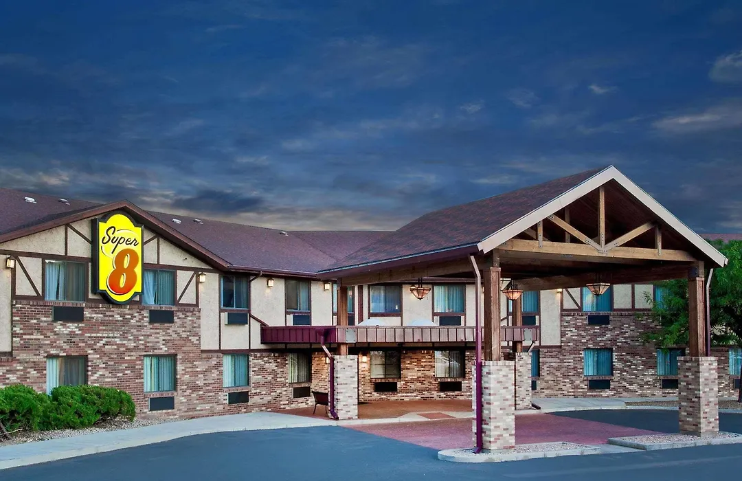 Super 8 By Wyndham Moab-1